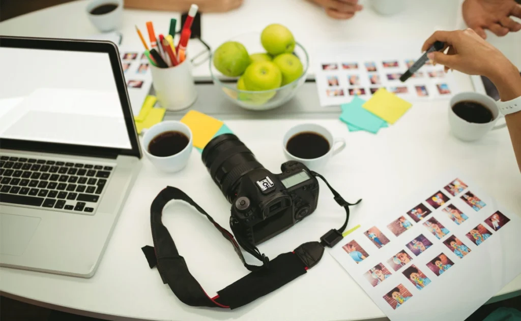 How to Start a Photography Business from Scratch (Easy Steps)